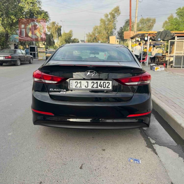 هیوندای ئەلەنترا